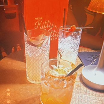 Here Kitty Kitty Vice Den - Two mocktails and a one night stand - Speakeasies Near Me - Las Vegas, Nevada