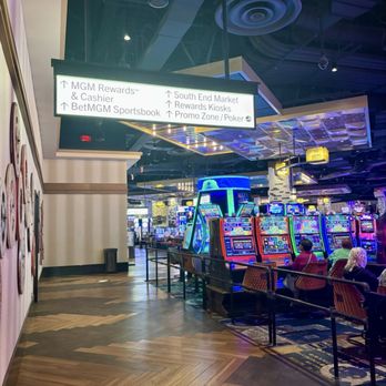 BetMGM Sportsbook at MGM Springfield - Casinos Near Me - Springfield, Massachusetts