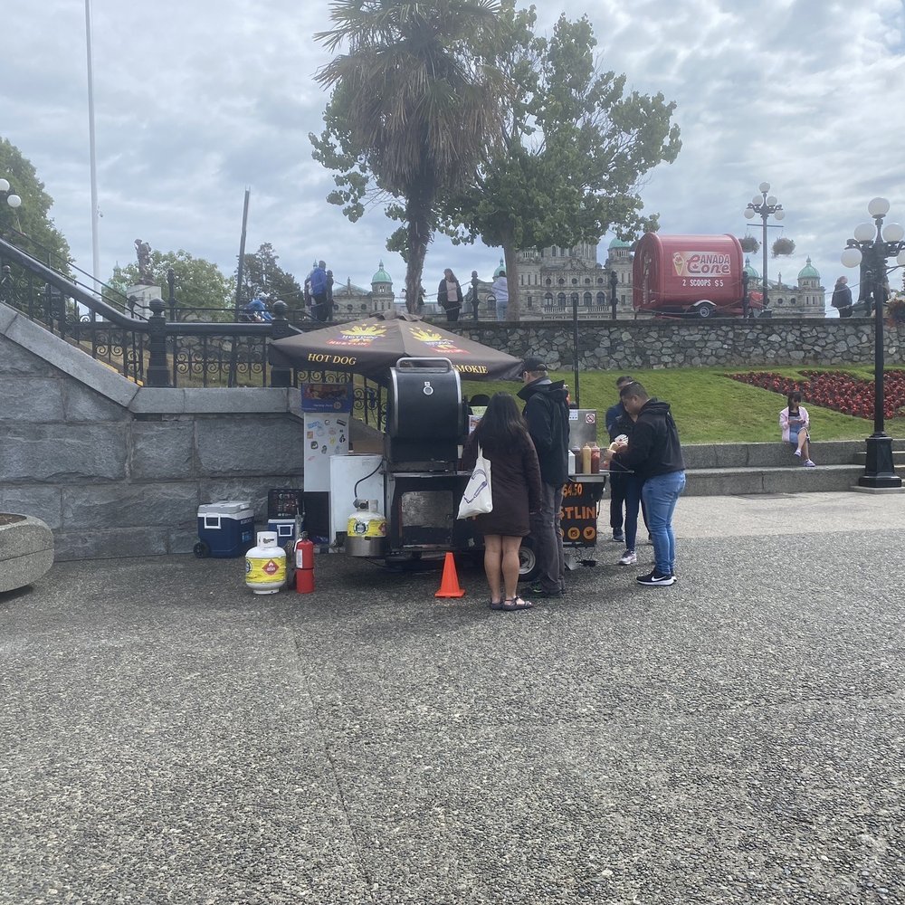 Hotdog Hustlin’ - Outside - Street Vendors Near Me - Victoria, British Columbia
