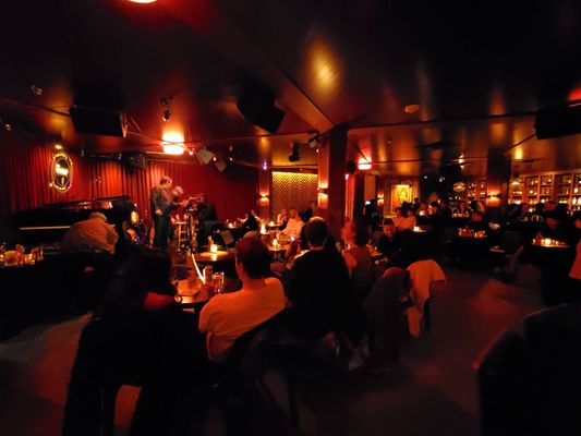Mr. Tipple's Jazz Club by null