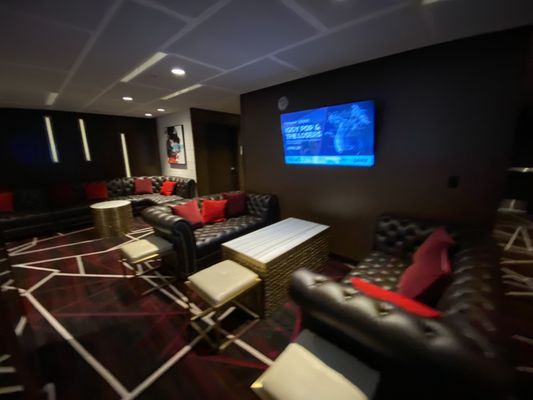Pearl Theater by null