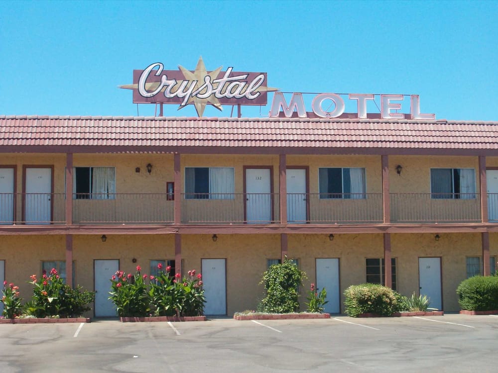CRYSTAL MOTEL Updated August 2024 11 Reviews 333 S Main St, Red