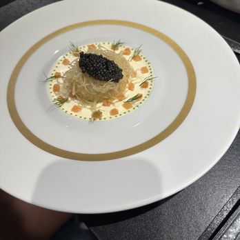 L'Atelier de Joël Robuchon - L'euf de poule - entree - French Near Me - Paris, 75