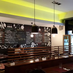 Valentino - El menú está integrado al local :)