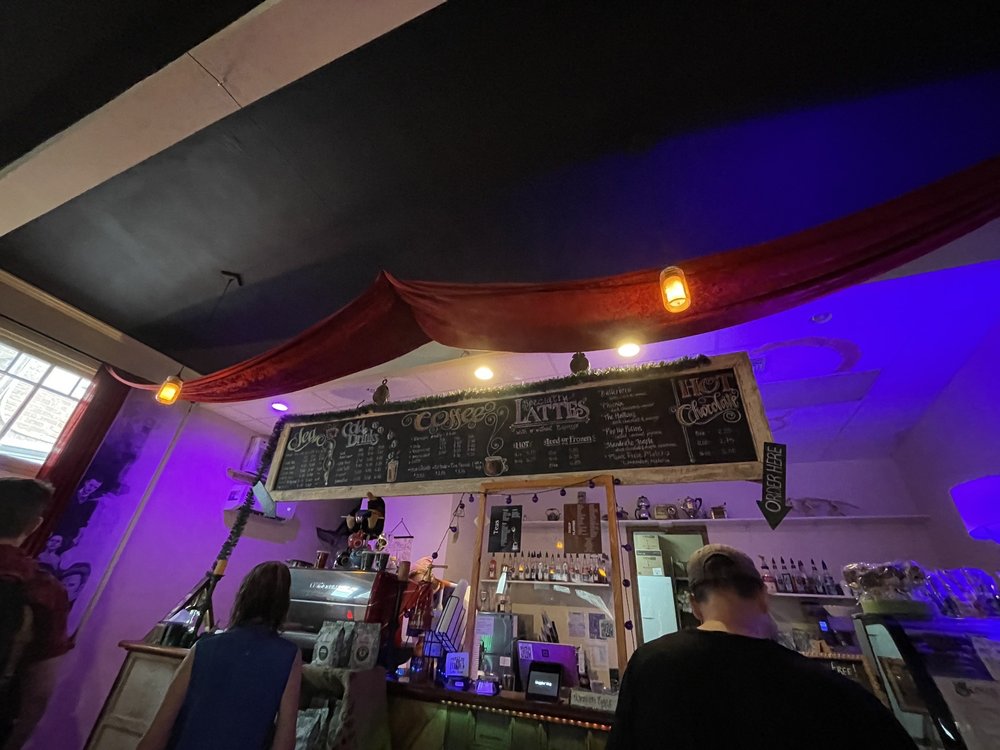 MUGGLES MUG Updated July 2024 228 Photos & 185 Reviews 79 Broadway, Jim Thorpe