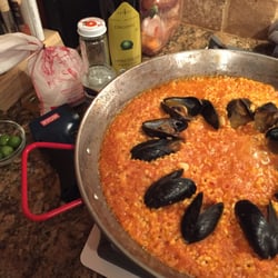 Seafood Lover Inc - Just a plain 'ol mussel paella!