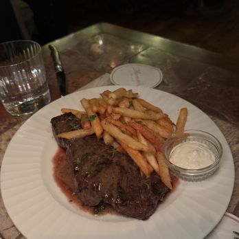 Hermon's - steak frites // ig: @nigirigirlsforever - New American Near Me - Los Angeles, California
