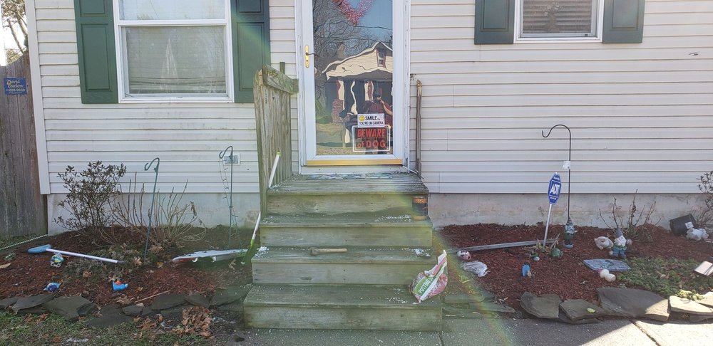 Slide of Santana construction and Landscaping