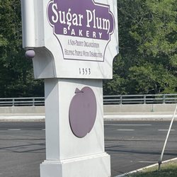 Sugar Plum Bakery - Outside signage