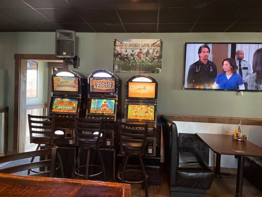 Bully's North by null