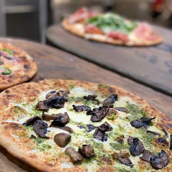 Casa Mangia - Pizza Boscaiola with porcini mushrooms, pesto sauce, truffle pecorino and fresh mozzarella - Italian Near Me - New York, New York Casa Mangia - Pizza Boscaiola with porcini mushrooms, pesto sauce, truffle pecorino and fresh mozzarella - Italian Near Me - New York, New York