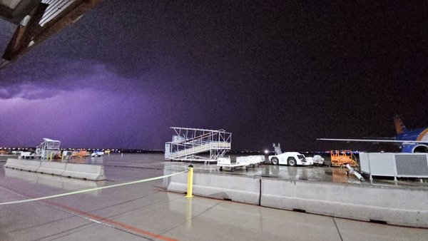 Mesa Gateway Airport by null