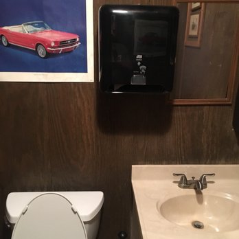 Papa's Charcoal - Clean rest rooms - Restaurants Near Me - Maysville, Oklahoma
