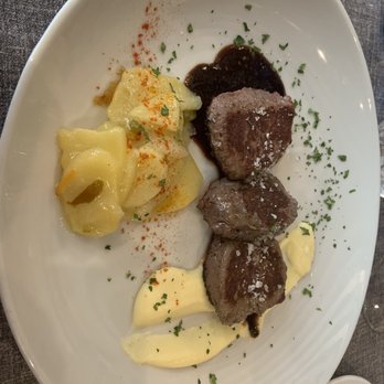 Los Cuatro Tiempos - Venison - Spanish Near Me - Toledo, TO