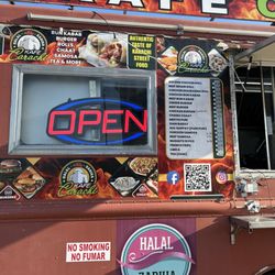 Kafe Carachi  Halal  Food Truck