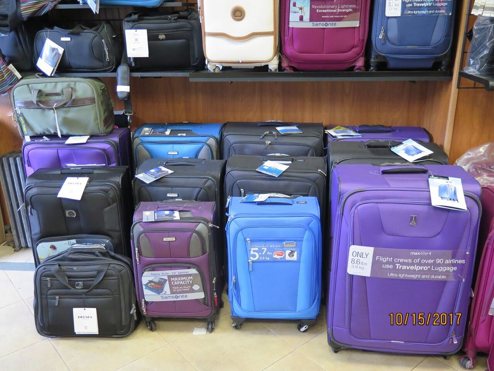 DELUXE TRAVEL STORE Updated September 2024 5014 12th Ave, Brooklyn
