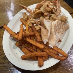 Changes Restaurants - Shrimp platter