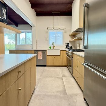 Anything Wood - Rift white oak flat slab modern cabinets - Cabinetry Near Me - Tucson, Arizona Anything Wood - Rift white oak flat slab modern cabinets - Cabinetry Near Me - Tucson, Arizona
