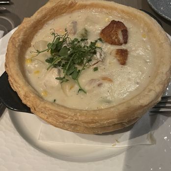 Ale & Compass Restaurant - New England Seafood Pot Pie - American Near Me - Lake Buena Vista, Florida Ale & Compass Restaurant - New England Seafood Pot Pie - American Near Me - Lake Buena Vista, Florida