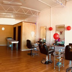 Thread Brows - Shop Panorama Pic