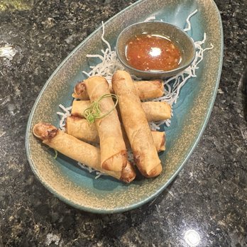 Mai Thai Kitchen and Bar - Venice Beef Rangoon (Rice paper filled with seasoned beef and cream cheese) - Thai Near Me - Atlanta, Georgia
