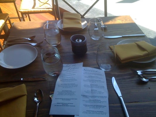 Plum Bistro by null