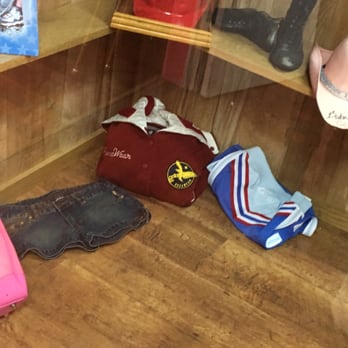 Kentwood Museum - Some of Britney's personal belongings - Landmarks & Historical Buildings Near Me - Kentwood, Louisiana Kentwood Museum - Some of Britney's personal belongings - Landmarks & Historical Buildings Near Me - Kentwood, Louisiana