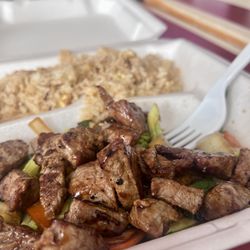Ichi Hibachi Kitchen - Sirloin hibachi with rice & veggies. Yummy!