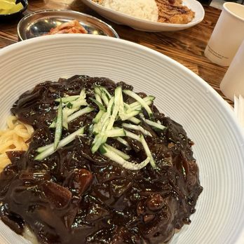 The Ppong - Jjajangmyeon (Blackbean noodle) - Noodles Near Me - Los Angeles, California