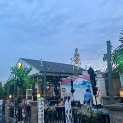 Doc's Irish Pub