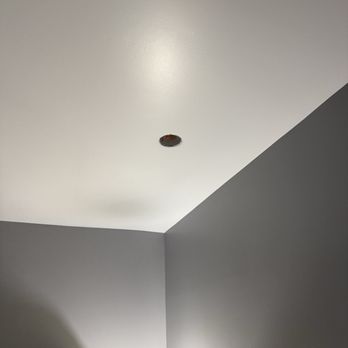 BLVD Hotel & Studios - A hole in the ceiling. - Hotels Near Me - Studio City, California BLVD Hotel & Studios - A hole in the ceiling. - Hotels Near Me - Studio City, California