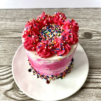 Cakes by Bopp - Fun Valentine's Day mini-cake! - Desserts Near Me Cakes by Bopp - Fun Valentine's Day mini-cake! - Desserts Near Me