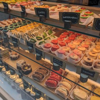 The Social Blend - Macarons, cake boxes, drinks, and more - Desserts Near Me - Scarborough, Ontario The Social Blend - Macarons, cake boxes, drinks, and more - Desserts Near Me - Scarborough, Ontario