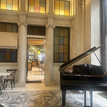 P. J. CLARKE’S - Updated September 2025 - 332 Photos & 237 Reviews ...