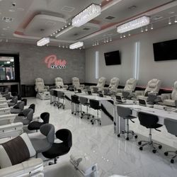 Pure Nail Bar - Main hall