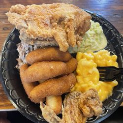 Moore's Olde Tyme Barbeque Chicken & Seafood - White meat combo