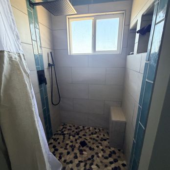 Little Lizard Construction - Shower after remodel - General Contractors Near Me Little Lizard Construction - Shower after remodel - General Contractors Near Me