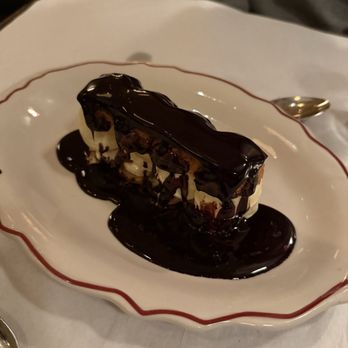 Le Diplomate - profiteroles - Brasseries Near Me - Washington, DC, District of Columbia