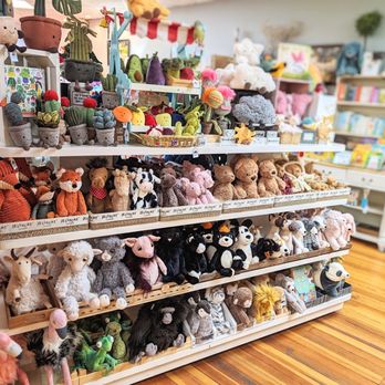 Dandy Lions Children's Shop - Spring 2024 - Children's Clothing Near Me - Red Bluff, California