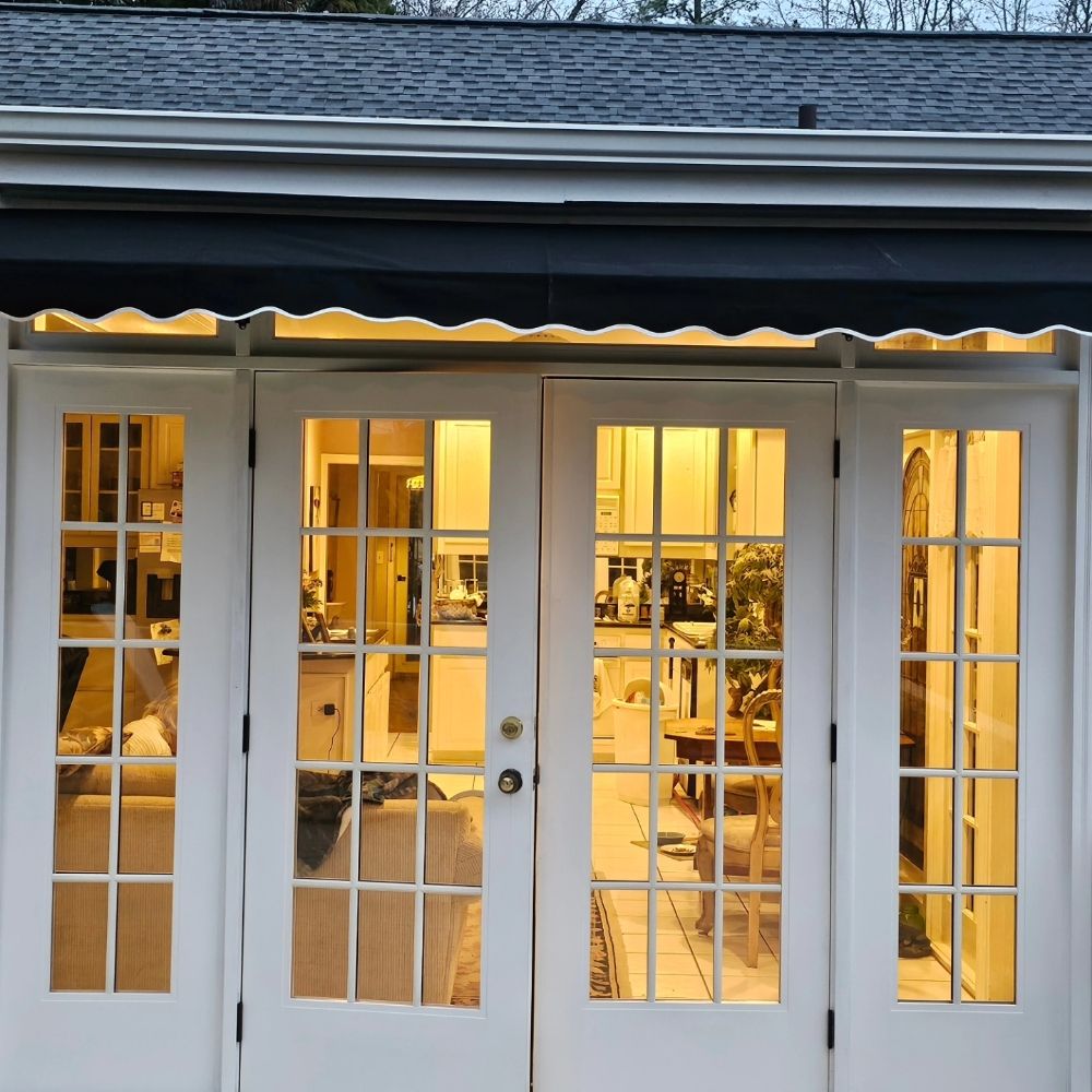 Slide of HD Restoration & Construction