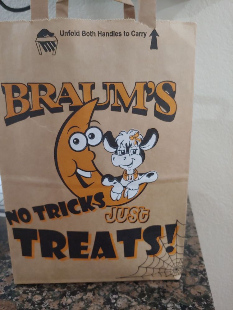BRAUMS ICE CREAM & DAIRY STRS Updated September 2024 28 Photos & 25