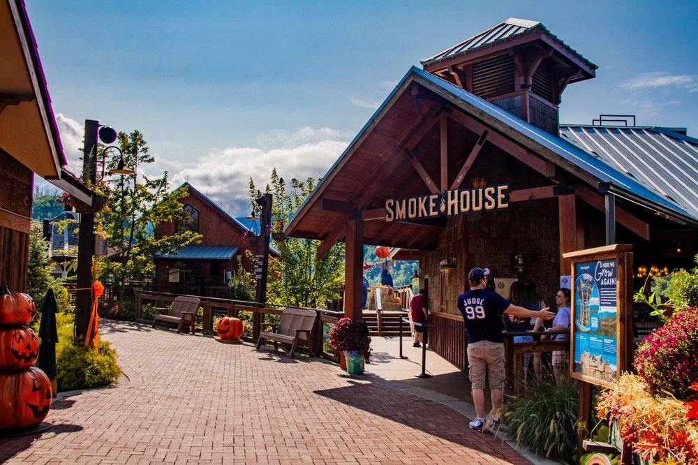 CLIFF TOP GRILL & BAR 172 Photos & 124 Reviews 576 Pkwy, Gatlinburg