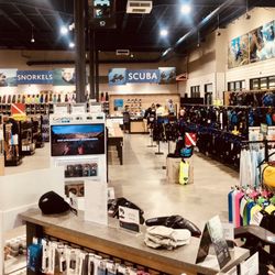 Nice dive store. Received excellent service from Meta on my visit. She was excellent!