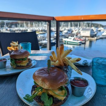 Downriggers - Burgers - American Near Me - Friday Harbor, Washington