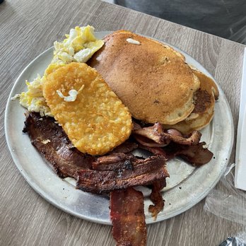 Zeitman’s Deli - Breakfast platter - Breakfast & Brunch Near Me - Navasota, Texas