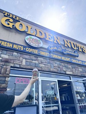 The Golden Nuts by null