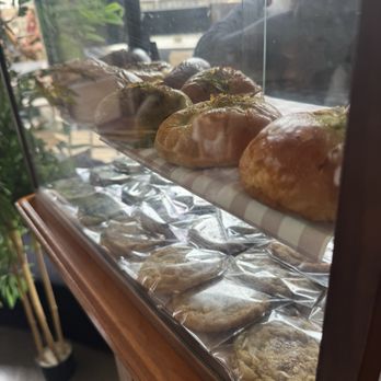 Hawa Cafe - Curry Bun & Black Tea Cookie - Cafes Near Me - Chicago, Illinois Hawa Cafe - Curry Bun & Black Tea Cookie - Cafes Near Me - Chicago, Illinois