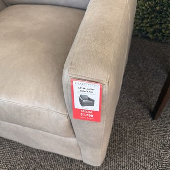 Abt - Decent priced chair - Electronics Near Me - Glenview, Illinois