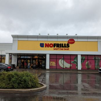 Francois No Frills - Storefront on a rainy day - Grocery Near Me - Toronto, Ontario