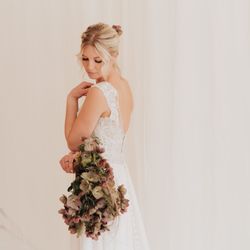 The Chic Bride